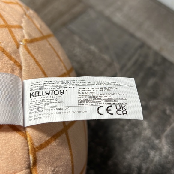 2023 Squishmallows 18" Glady the Rainbow Ice Cream Sundae Plush Toy - Picture 6 of 7